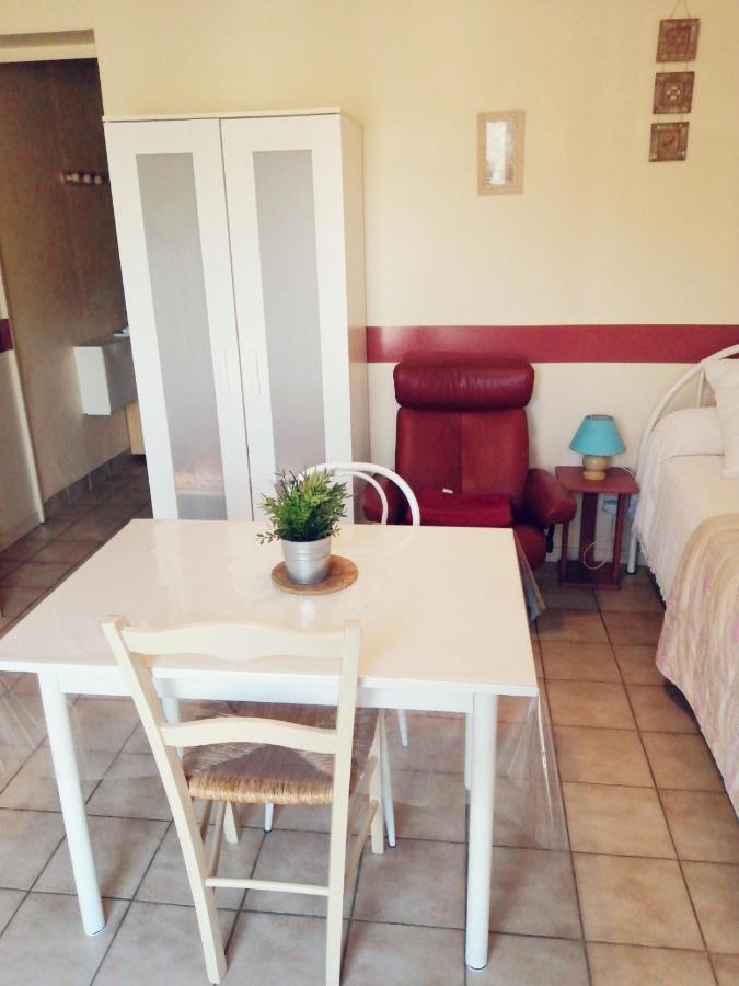Residence Les Plus Pres Jonzac Εξωτερικό φωτογραφία